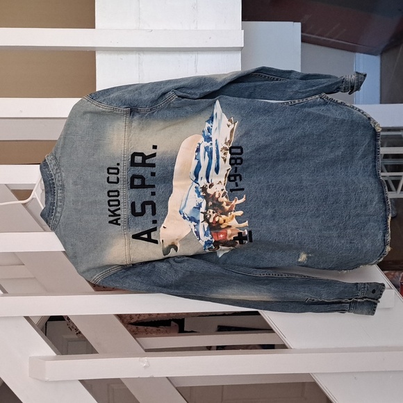 Mens Akoo Distressed Denim Shirt with Polar Bear Scene in Back EUC sz M - Picture 3 of 8